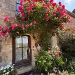 Domaine Les Roses Du Vieux Chai Dom wakacyjny Doué-la-Fontaine