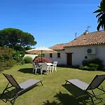 Domaine Les Roses Du Vieux Chai Doué-la-Fontaine