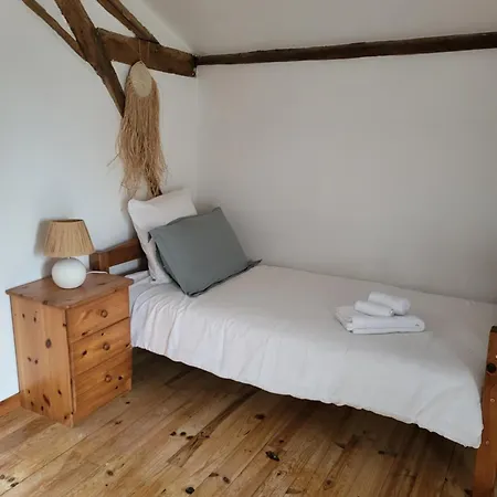 Domaine Les Roses Du Vieux Chai *