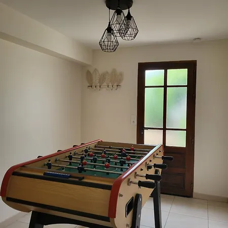 Domaine Les Roses Du Vieux Chai * デュエ・ラ・フォンテーヌ