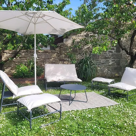 Domaine Les Roses Du Vieux Chai Dom wakacyjny Doué-la-Fontaine