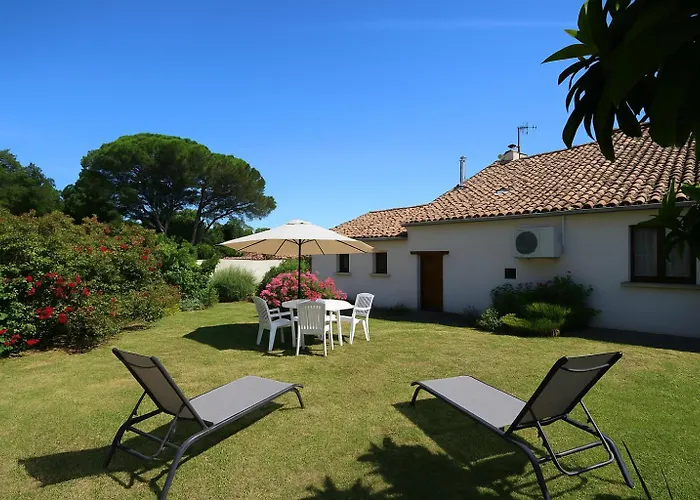 Domaine Les Roses Du Vieux Chai Doué-la-Fontaine