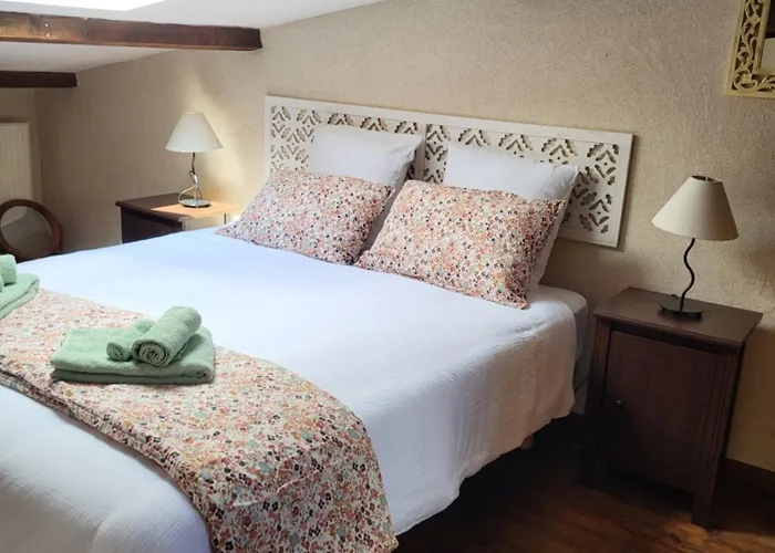 Domaine Les Roses Du Vieux Chai